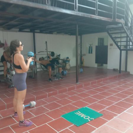 לואנג פרבאנג Aurora Backpackers Hostel מראה חיצוני תמונה