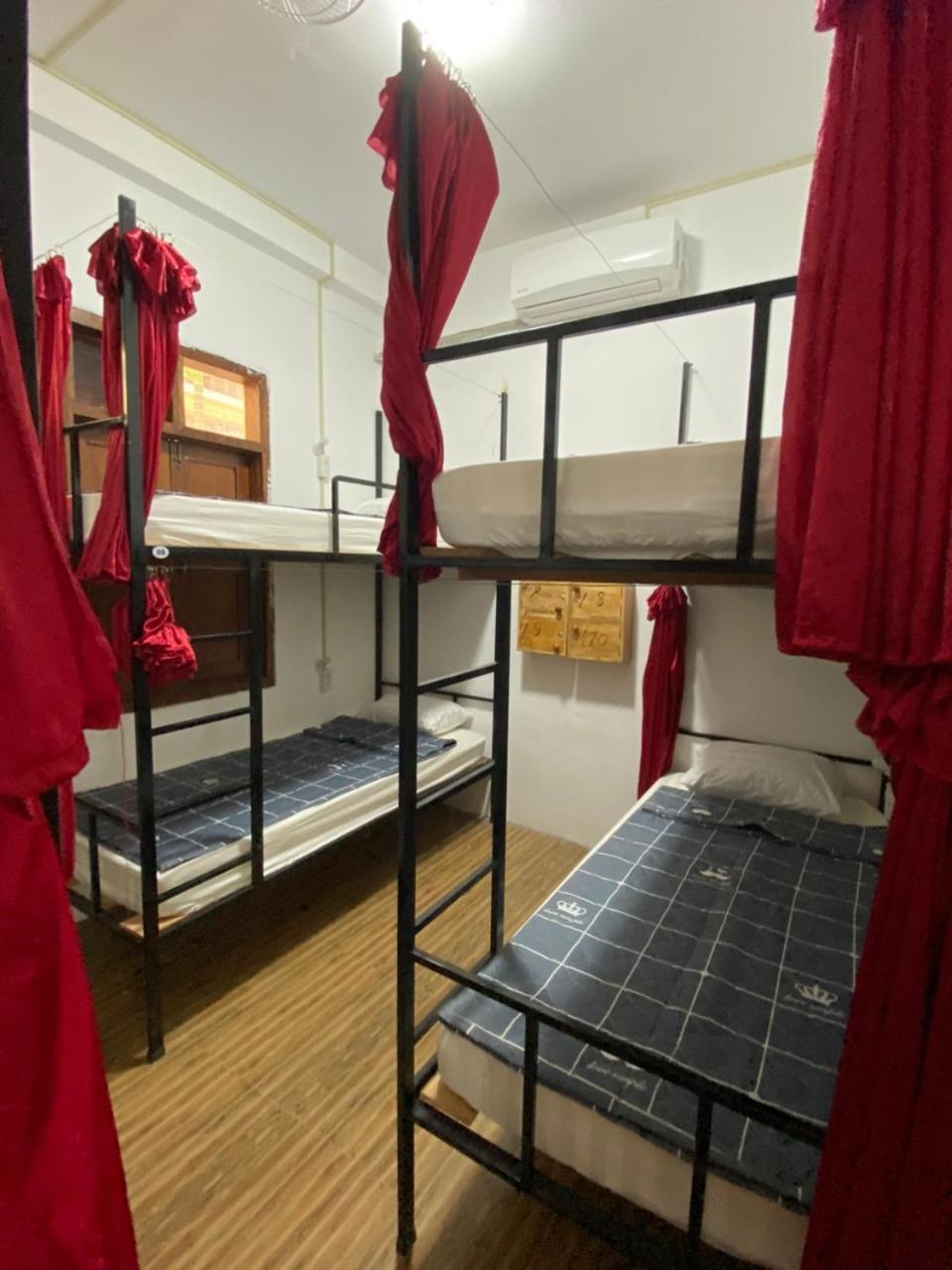 לואנג פרבאנג Aurora Backpackers Hostel מראה חיצוני תמונה